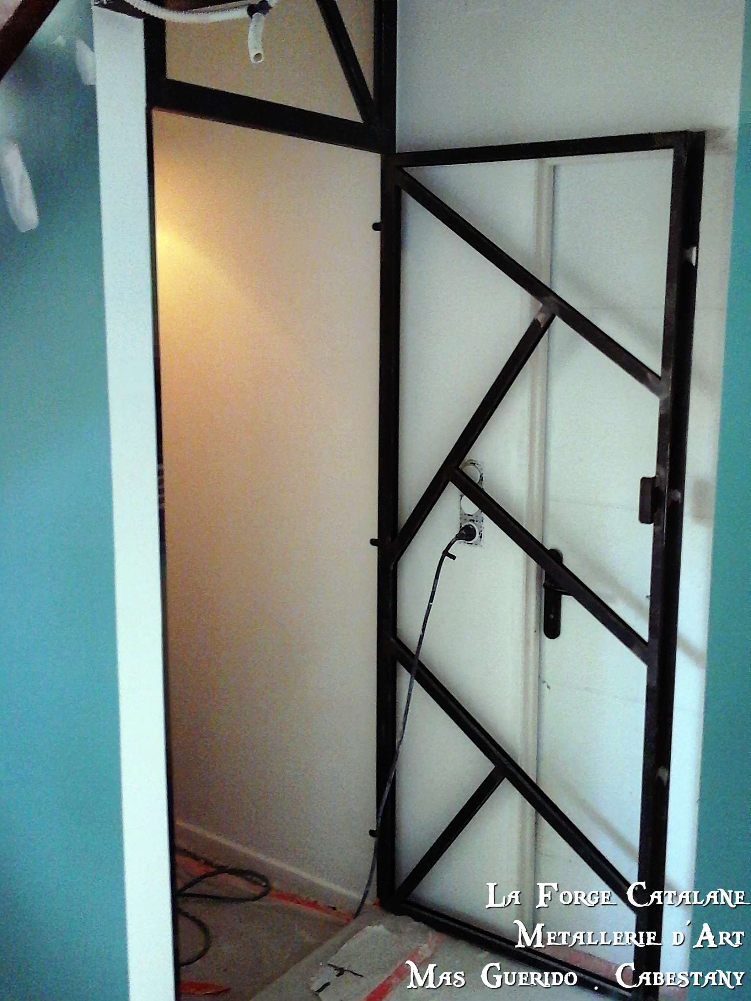 porte ossature fer  forge catalane.jpg